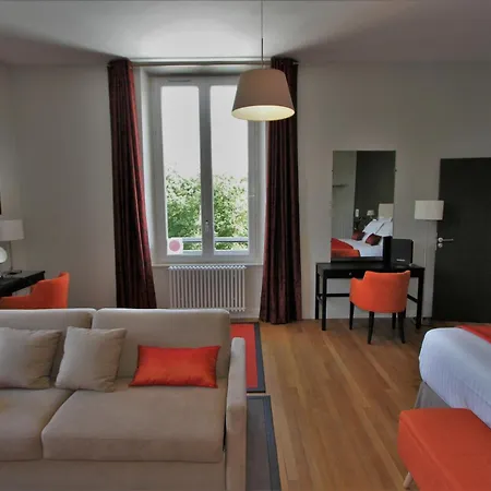 Manoir De Montigny Hotel