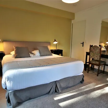 Manoir De Montigny Hotel