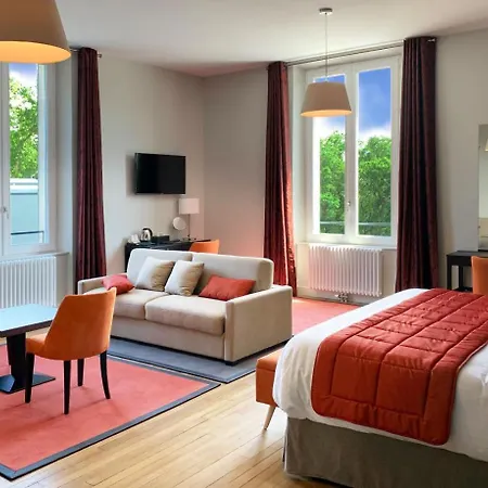 Manoir De Montigny Hotel